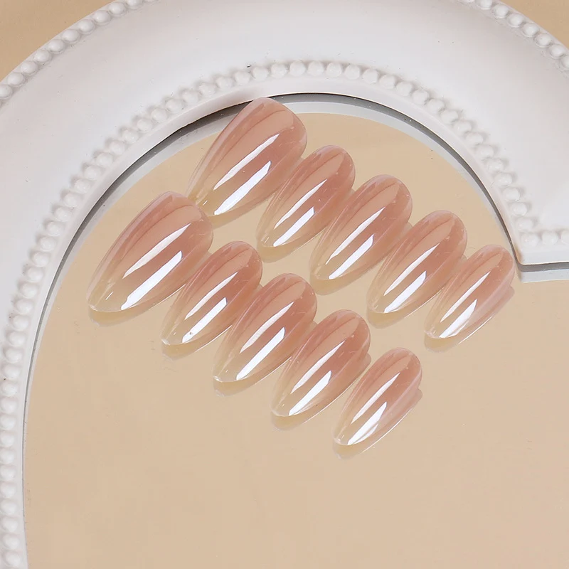 Stylish Press-On Nail Set with Elegant Floral Accents Stornfield