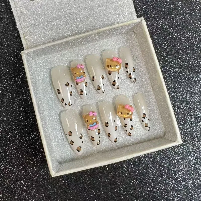 Stylish Press-On Nail Set with Artistic Leopard Design Stornfield