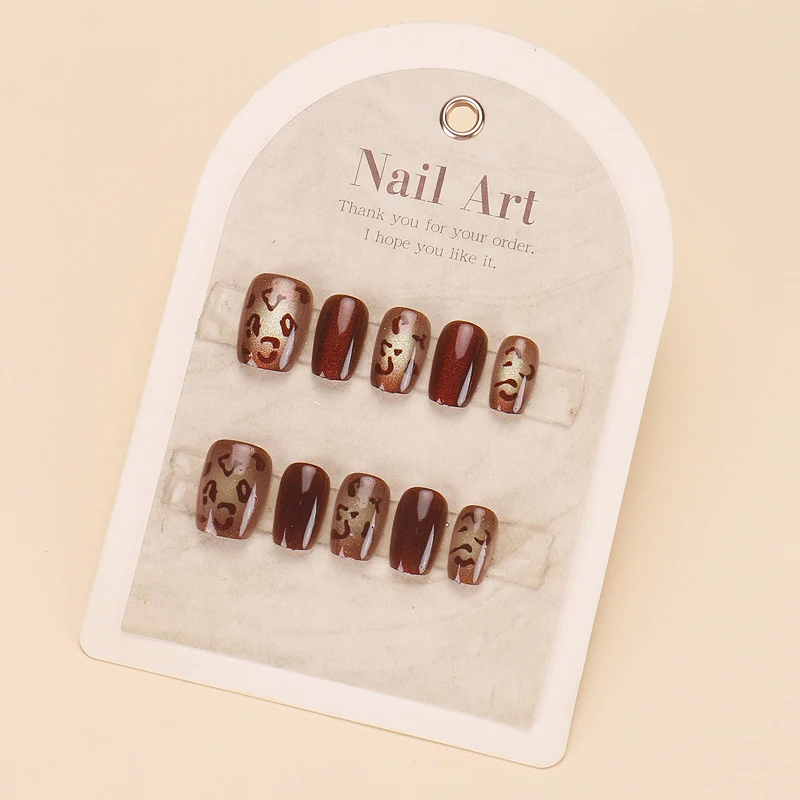 Stylish Press-On Nail Set with Artistic Leopard Design Stornfield