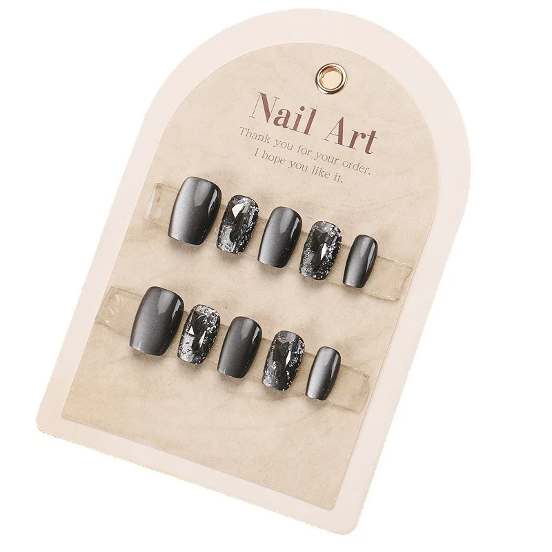 Stylish Nail Art Press-On Set Stornfield