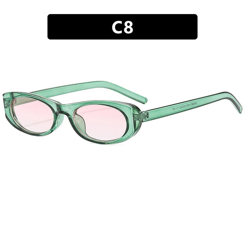 Dame moteriktig solbrille i elegant oval ramme Luvikno