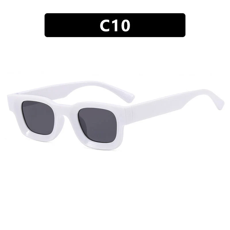 Dame moteriktig solbrille i elegant, kantet design Luvikno