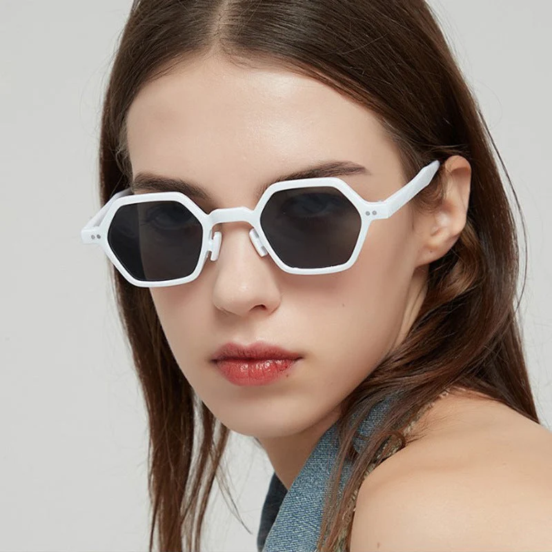 Dame sekskantet solbrille med gjennomsiktig ramme Luvikno