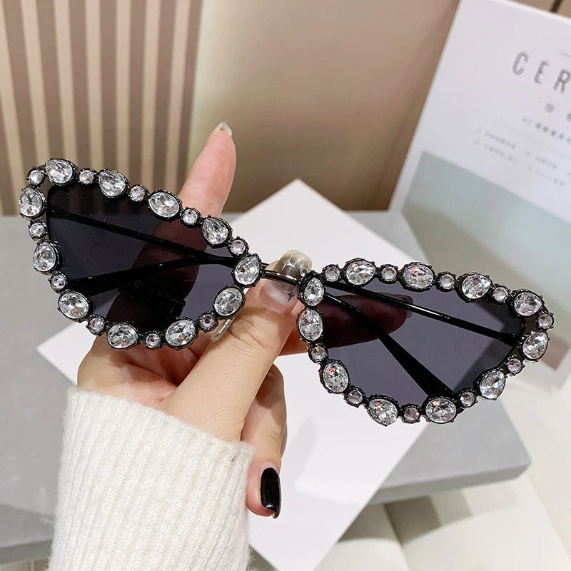 Dame elegant Cat-Eye solbriller med glamorøs steindekorasjon Luvikno