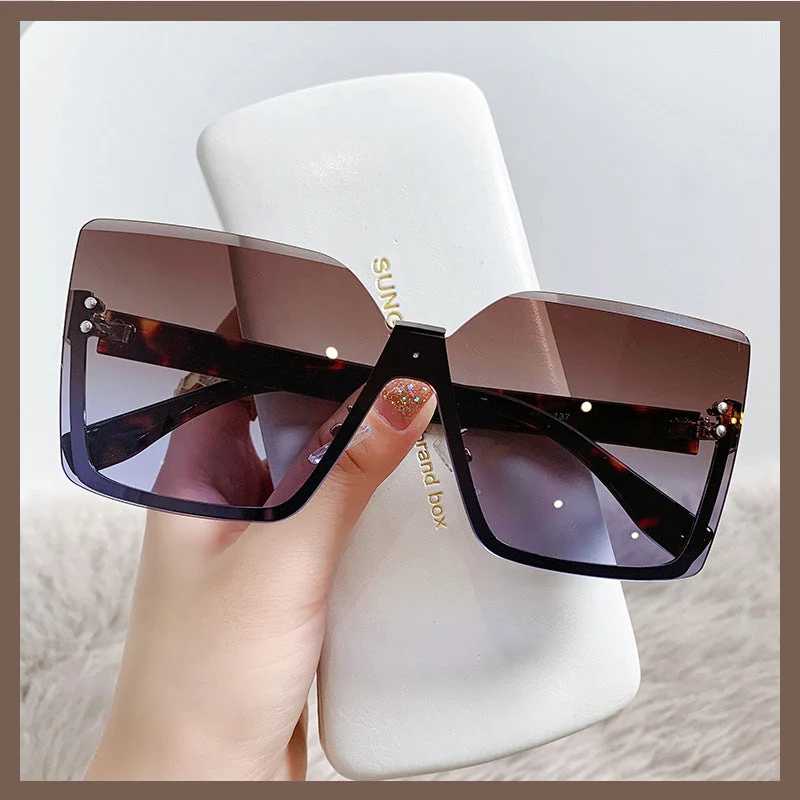 Dames oversized solbriller i moderne design med UV-beskyttelse Luvikno