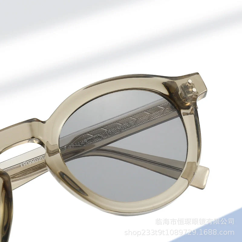 Kvinnenes fashionable solbriller i moderne oval design Luvikno