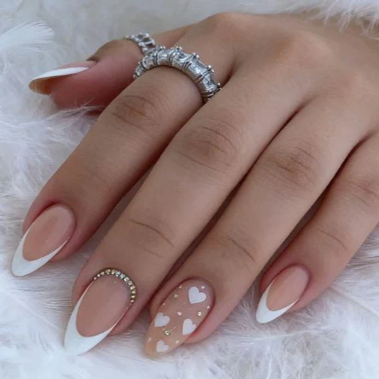 Heart-Embellished Gel Nail Art Set Stornfield