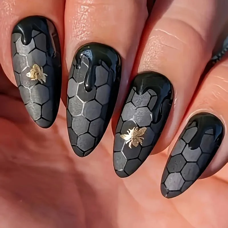 Halloween Themed Spooky Nail Art Stornfield