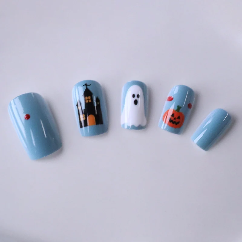 Halloween-Themed Press-On Nail Art Set Stornfield