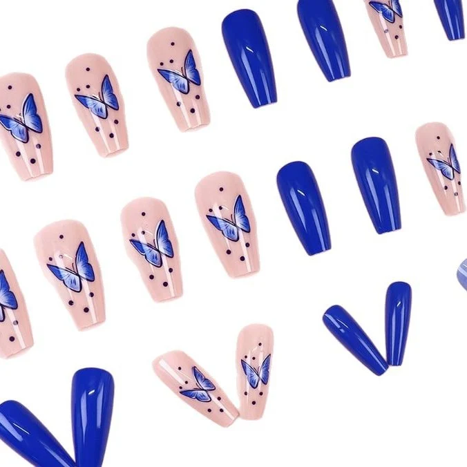Künstlerische Schmetterlings-Nagelerweiterungen Karnz