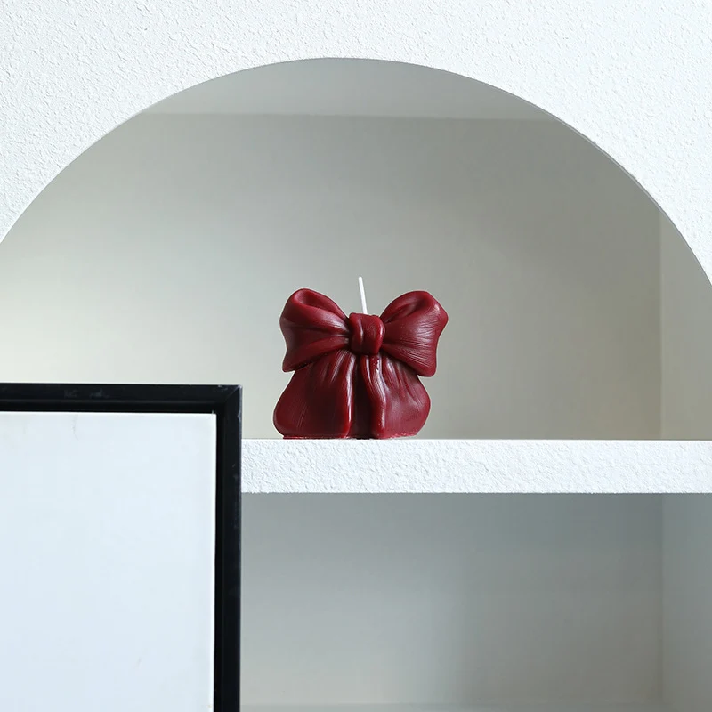 Sculpted Bow-Shaped Decorative Soy Wax Candle with Cotton Wick