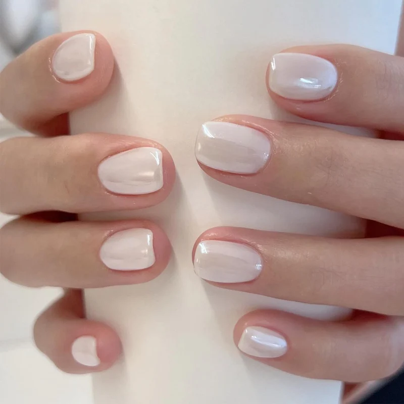 Artistic Nail Art with Glossy Finish Stornfield