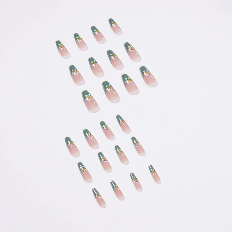 Artful Nail Art with Floral Patterns Stornfield