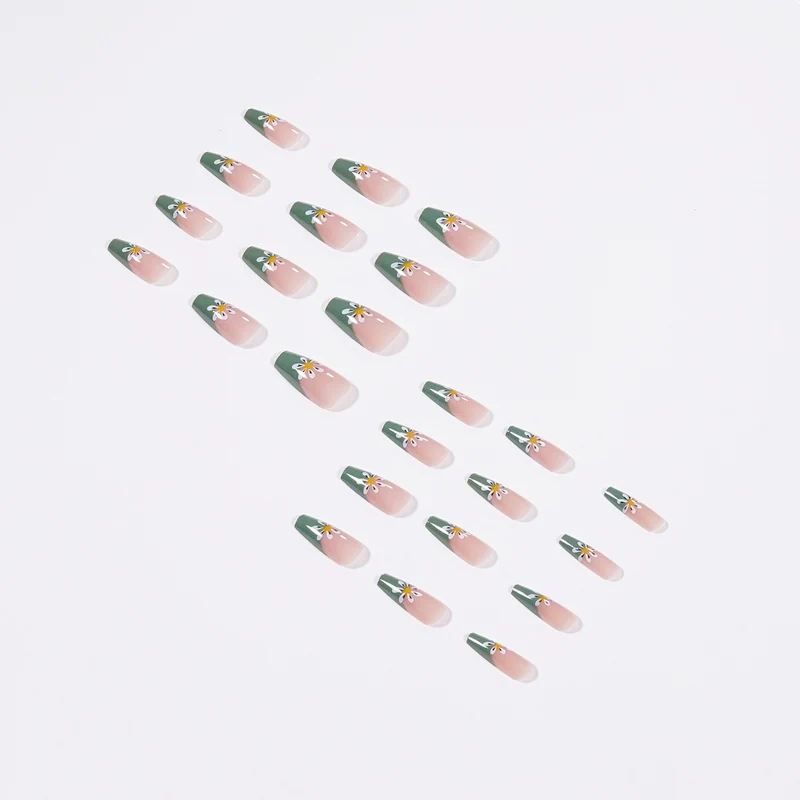 Artful Nail Art with Floral Patterns Stornfield