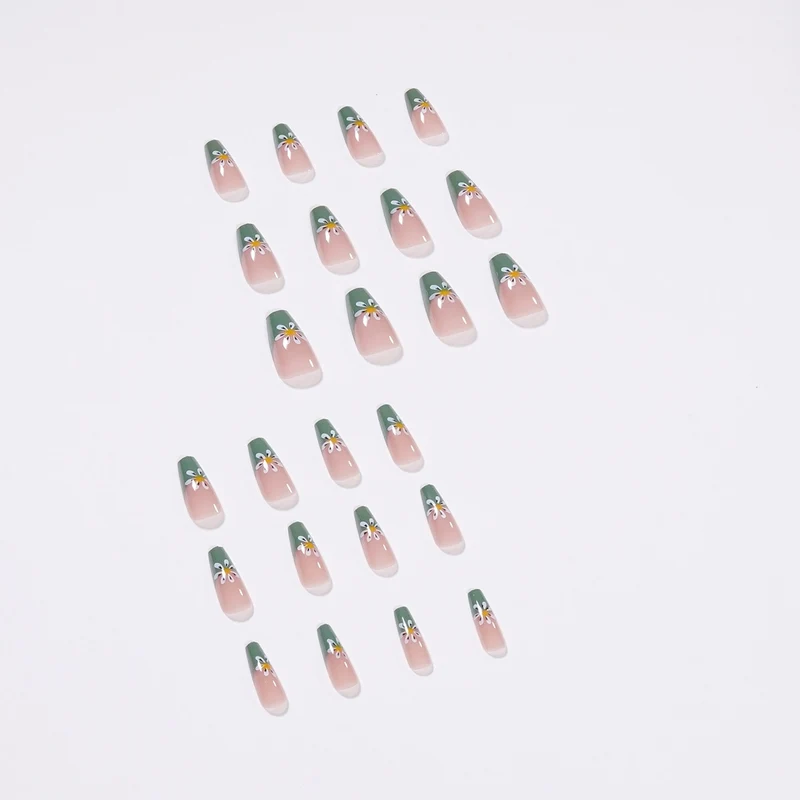 Artful Nail Art with Floral Patterns Stornfield
