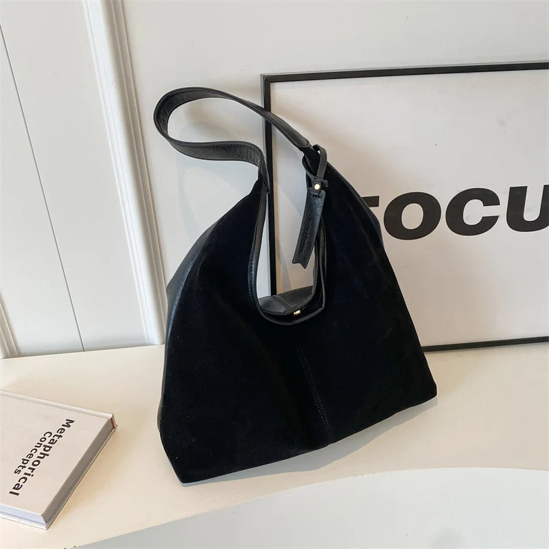 Wildleder Slouchy Schultertasche