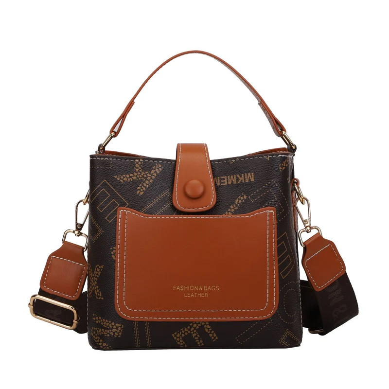 Stilvolle strukturierte Schultertasche
