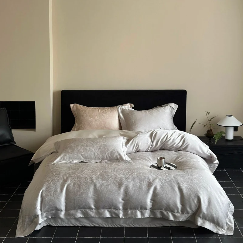 luxuriöse Jacquard-Satin Bettwäsche-Garnitur Karnz