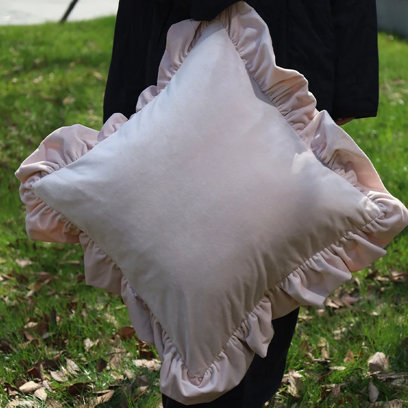 Square cushion cover made of extra-long plush faux fur with a relief wave texture Stornfield