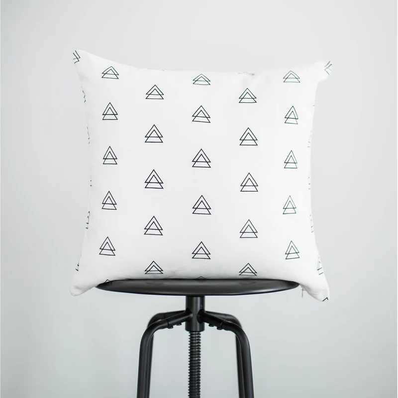 Square cushion cover made of cotton-linen with graphic arrow and stripe pattern Stornfield