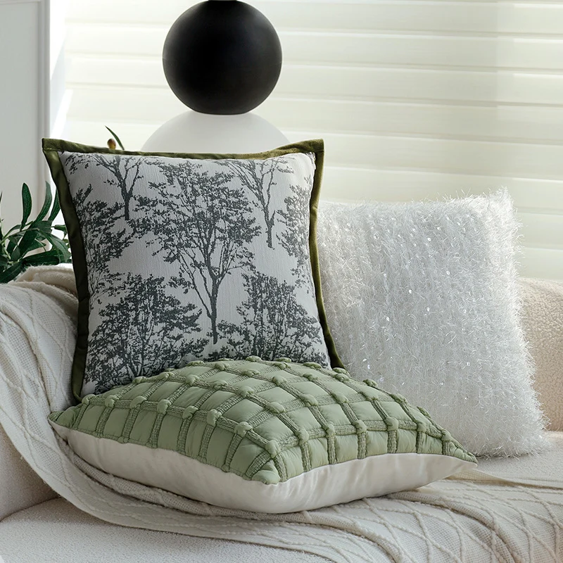 Square jacquard cushion cover with photorealistic tree relief and velvety piping Stornfield