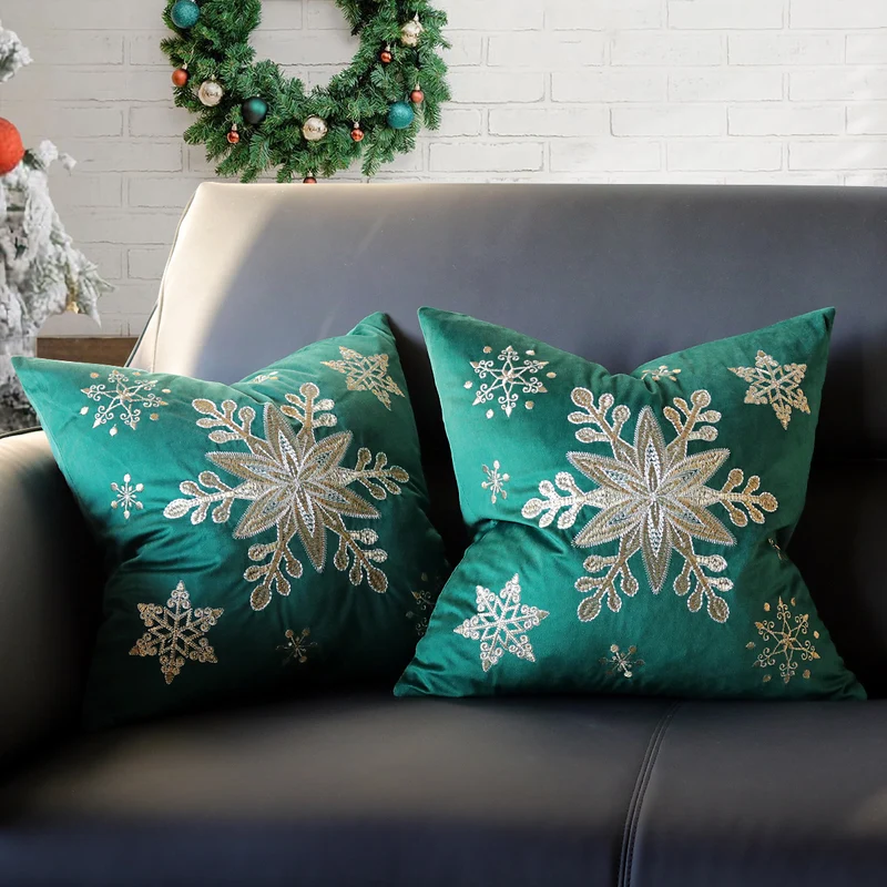 Dekoratives Weihnachts-Wurfkissen mit Hirschsilhouette