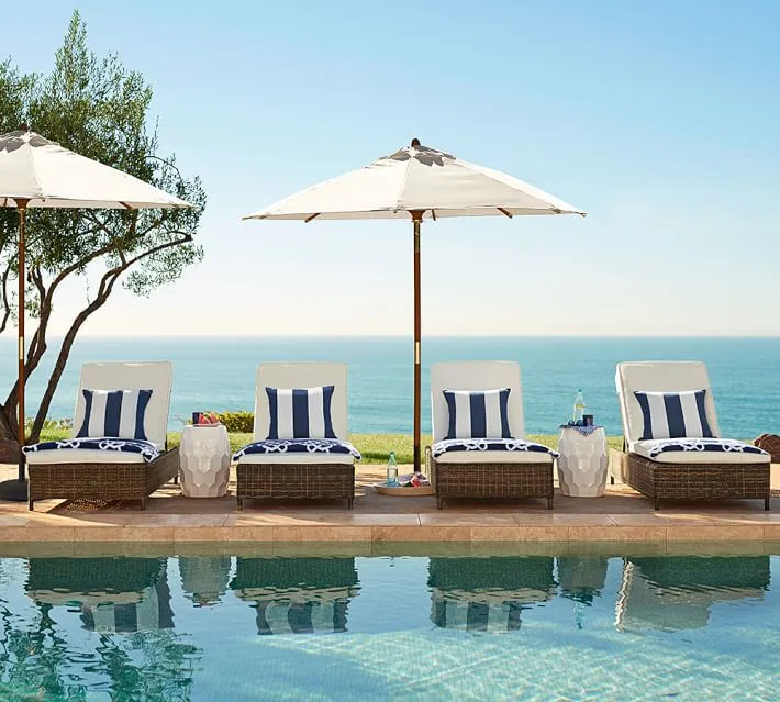 Square striped outdoor cushion cover made of weather-resistant polyester with concealed zipper Stornfield