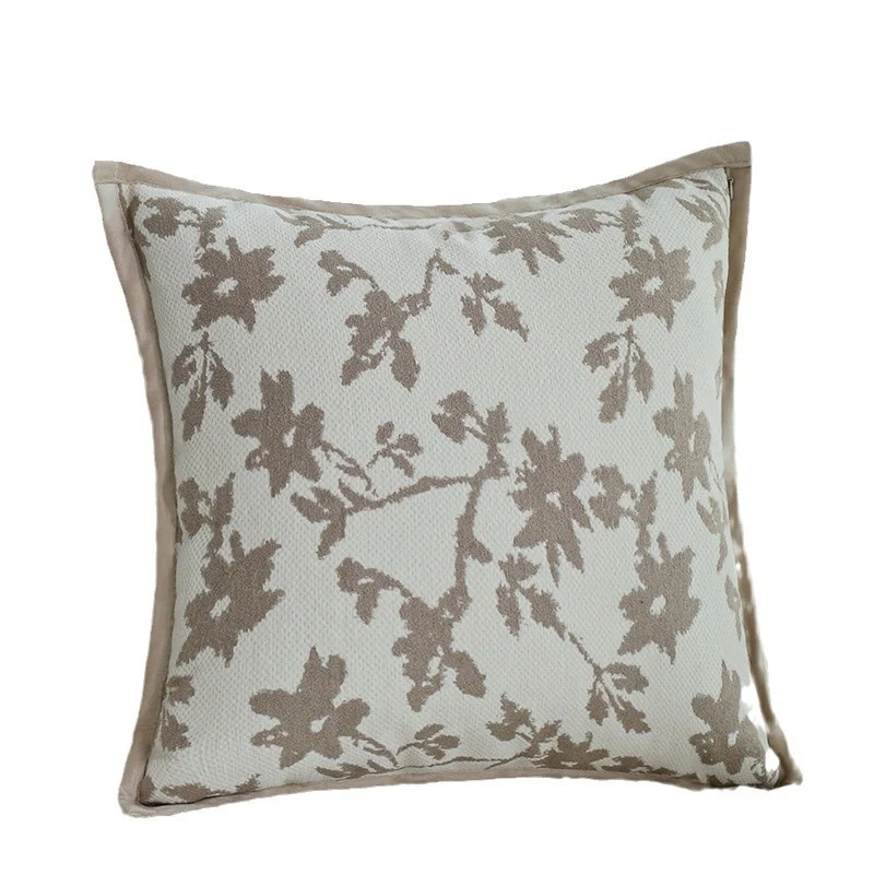 Square fine structure pillowcase with botanical jacquard relief and satin piping Stornfield