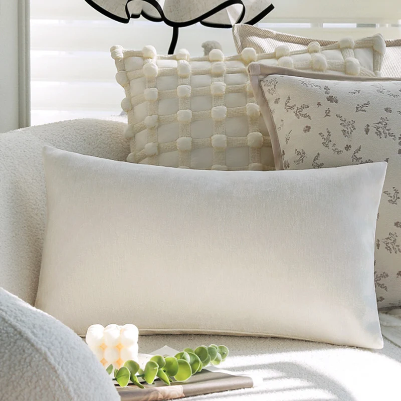 Square fine structure pillowcase with botanical jacquard relief and satin piping Stornfield