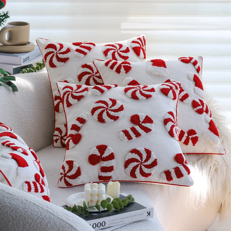 Square decorative pillowcase with hand-tufted Christmas motif and fine piping Stornfield