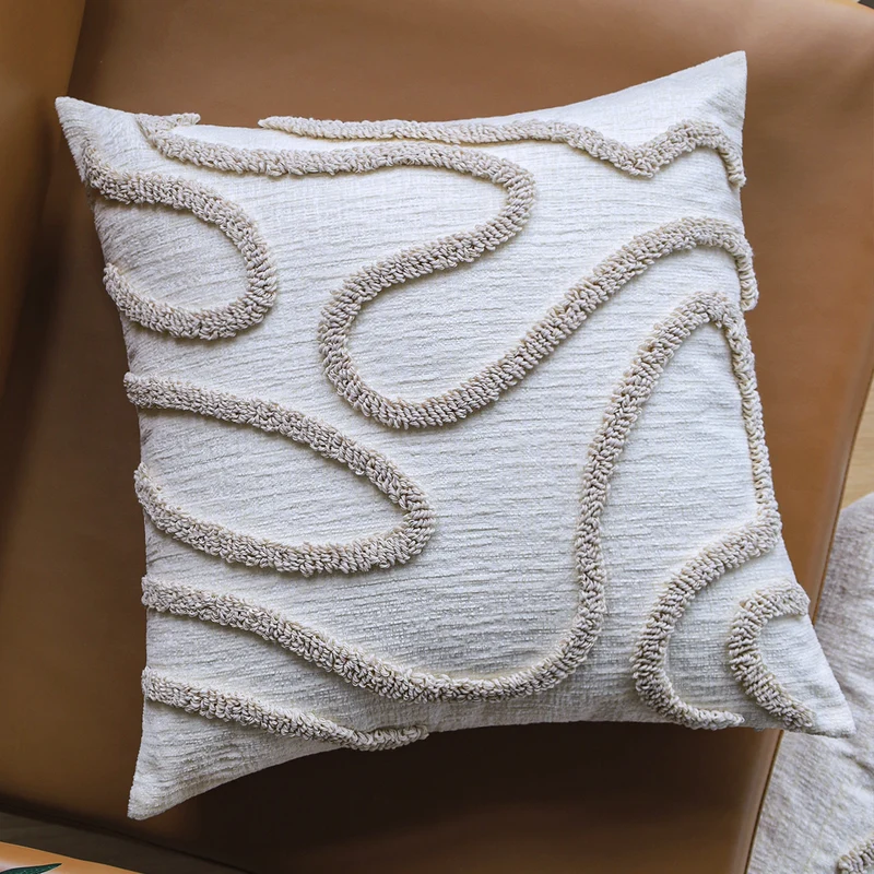 Square decorative cushion cover Stornfield with hand-tufted loop appliqué and fine linen look