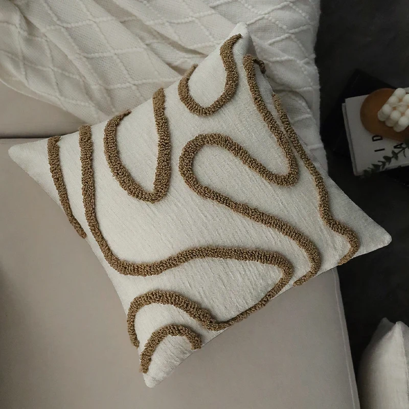 Square decorative cushion cover Stornfield with hand-tufted loop appliqué and fine linen look