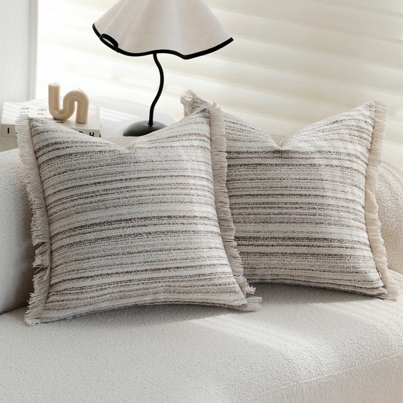 Square structure cushion cover made of cotton-linen with longitudinal stripes and fringed edge Stornfield