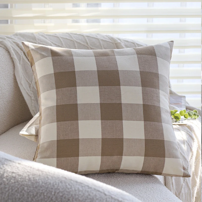 Square striped pillowcase made of cotton blend with fine twill and concealed zipper Stornfield