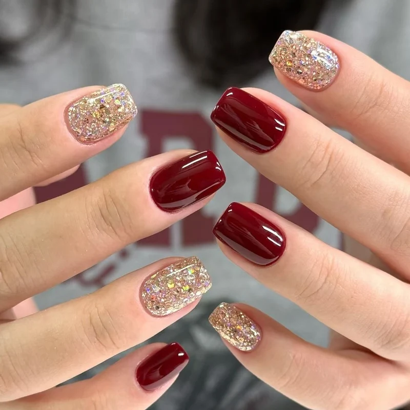 Glitzernde Acryl-Nagelkunst-Verstärkungen Karnz