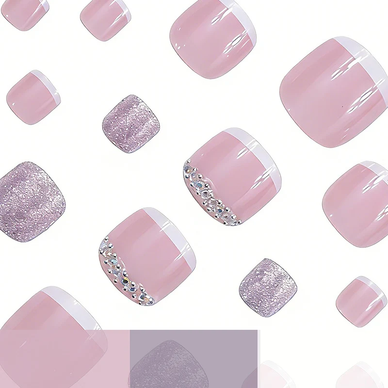 Glamouröse Nagelkunst-Verzierungen Karnz