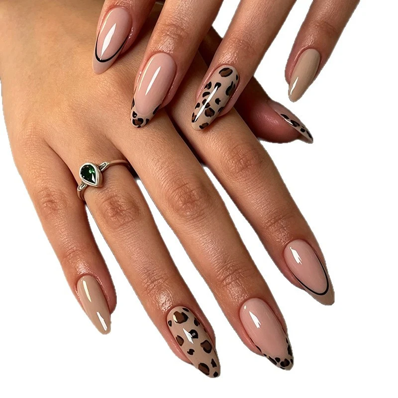 Glamouröses Leopardenmuster Nagelkunst Verbesserungen Karnz