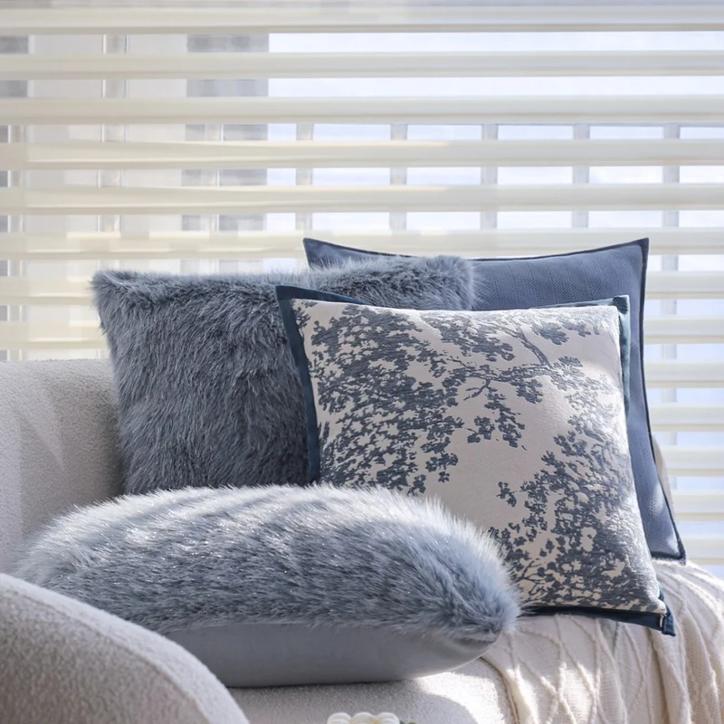 Luxurious long-haired faux fur pillowcase with subtle shine and concealed zipper Stornfield