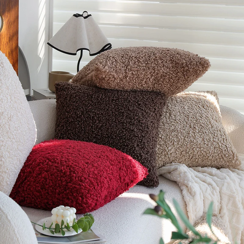 Cuddle cushion in teddy/bouclè look with soft filling Stornfield