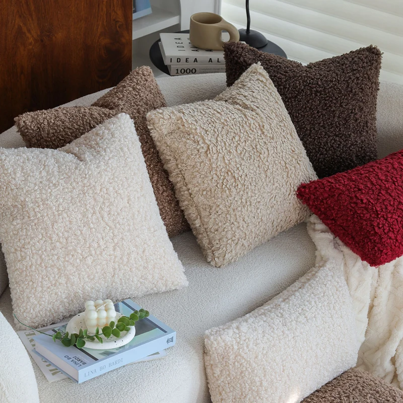 Cuddle cushion in teddy/bouclè look with soft filling Stornfield