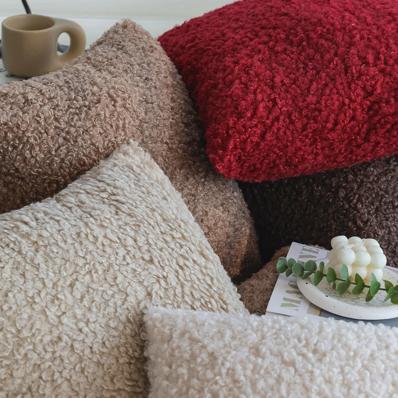 Cuddle cushion in teddy/bouclè look with soft filling Stornfield