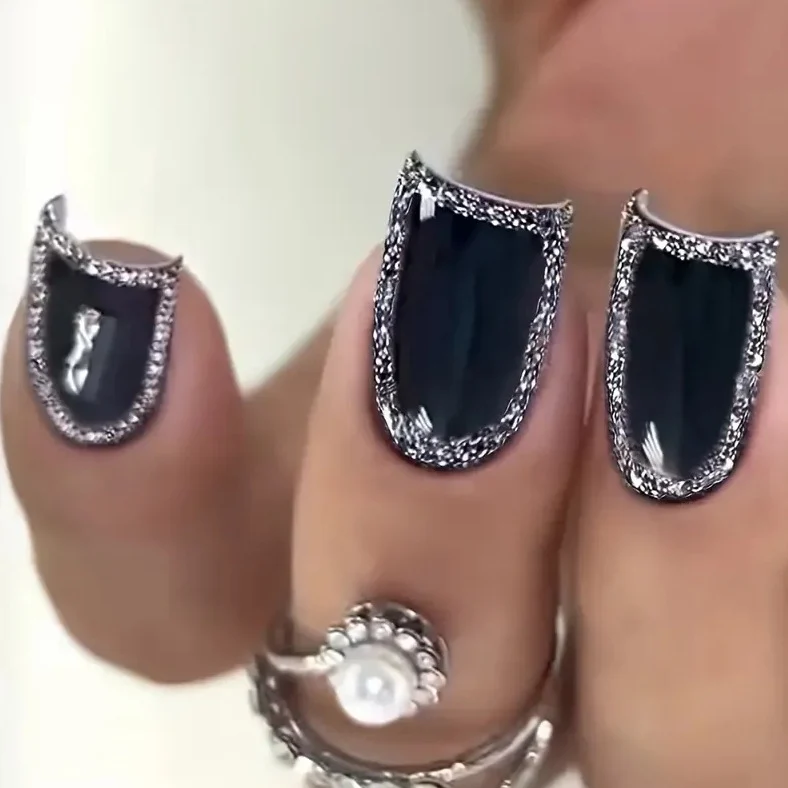 Luxurious Elegant Nail Art Stornfield