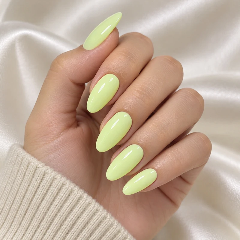 Luxurious Almond-Shaped Press-On Nail Enhancements Stornfield