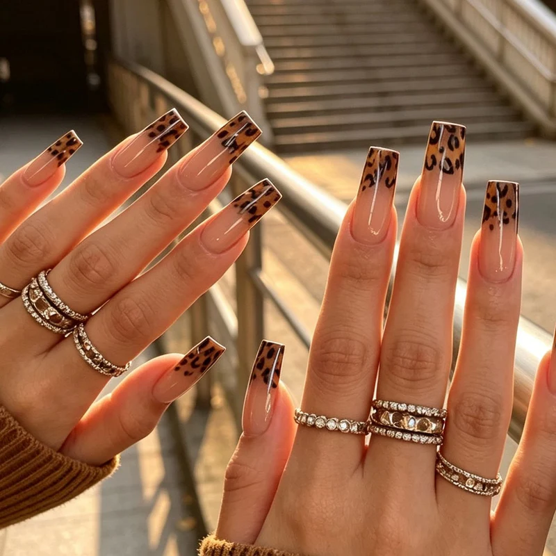 Luxe Nail Art Design Stornfield