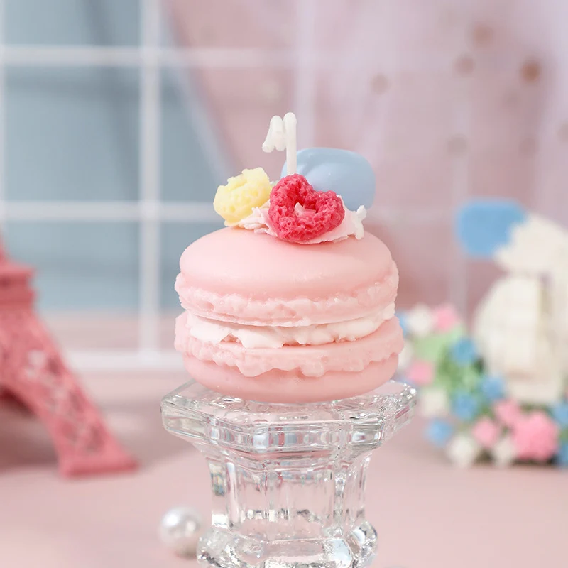 Mini Macaron Skulpturale Duftkerze mit Sahnehaube
