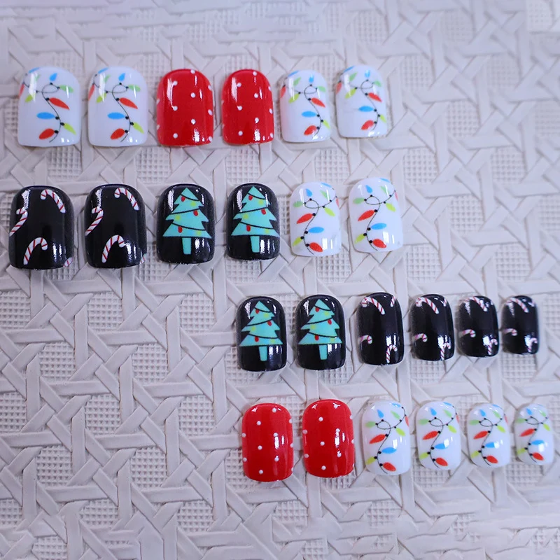 Holiday-Themed Artistic Nail Art Enhancements Stornfield