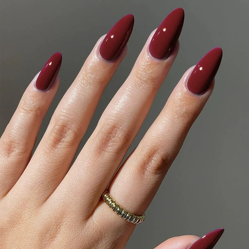 High-Gloss Stiletto Nail Enhancements Stornfield