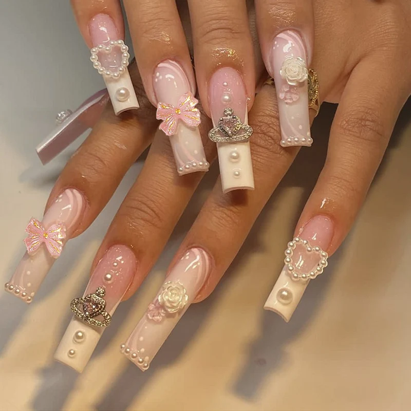 Dekorative 3D Nagelkunstverlängerungen Karnz