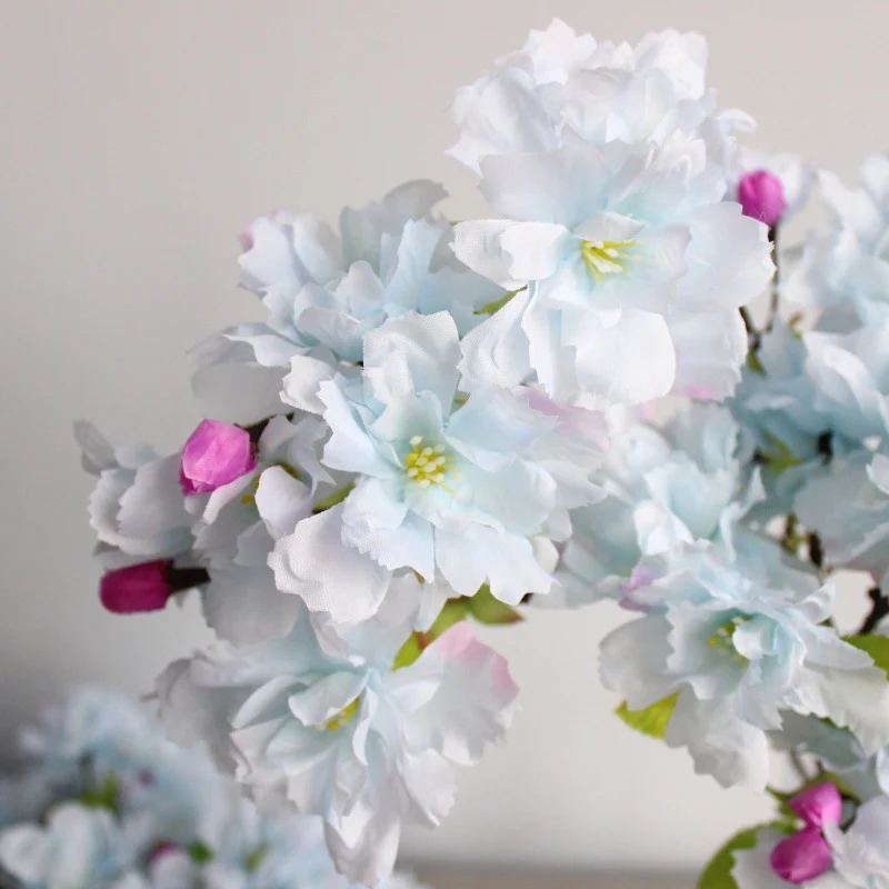 Realistische Dekorative Blumenast