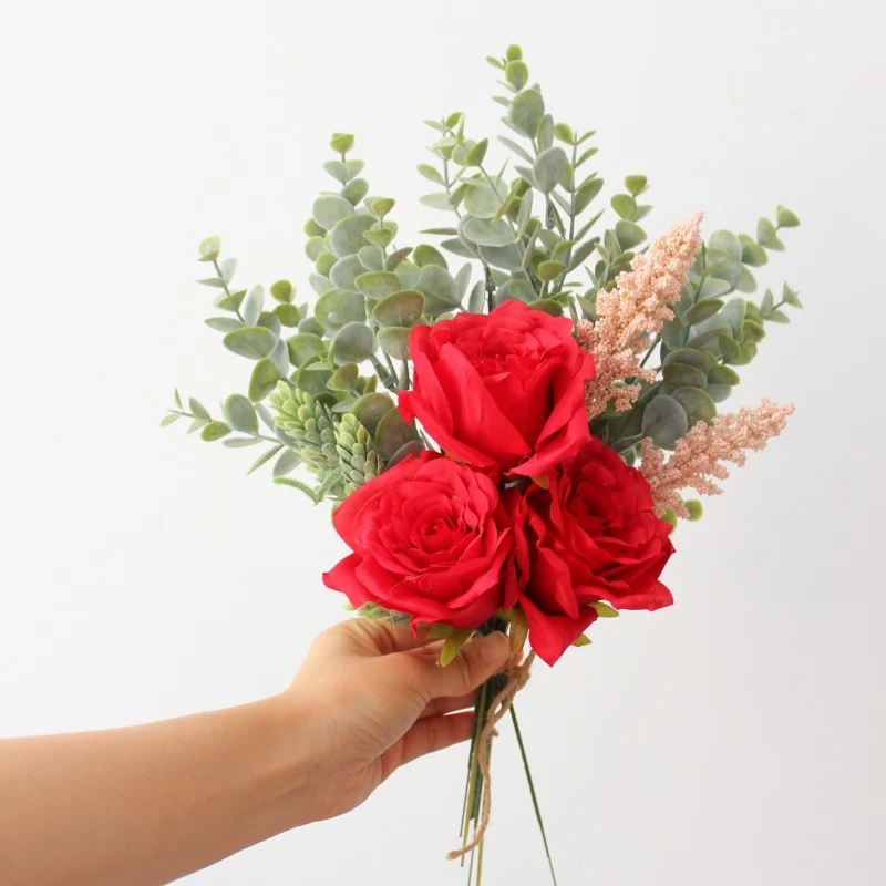 Lebensnahe Gelbe Rosenstrauß Arrangemement